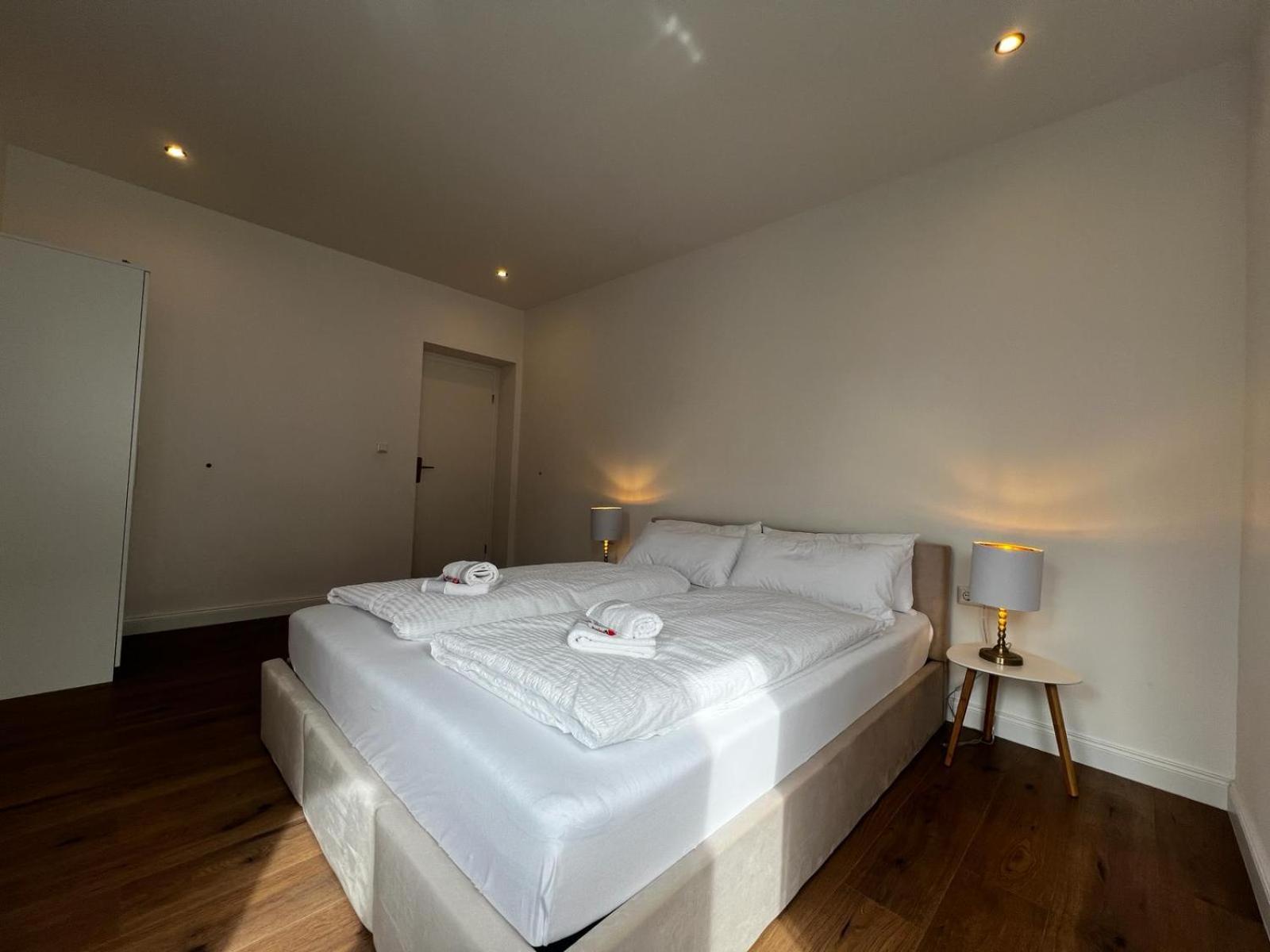 105 Quadratmeter Apartment, Parkplatz, Kinderfreundlich, 6 Personen, Wifi, Vollausgestattete Kueche, 크림미트샤우 외부 사진